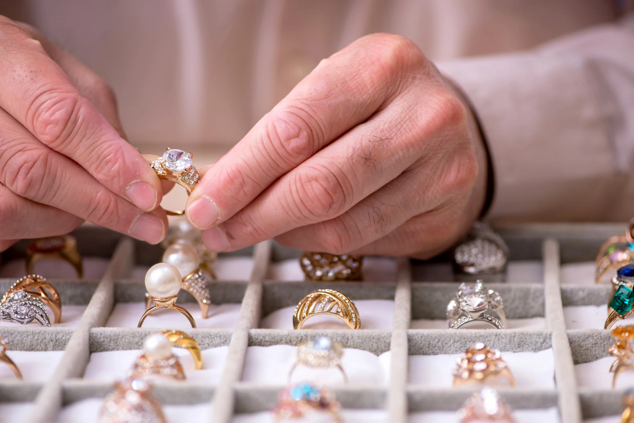 Gold jewelry appraisal