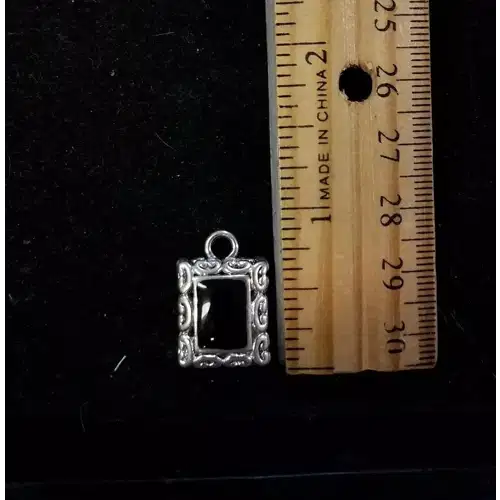 Sterling Silver onyx pendant (C:661)