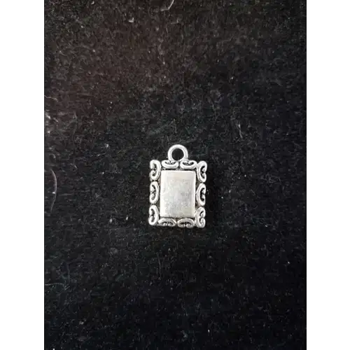 Sterling Silver onyx pendant (C:661)